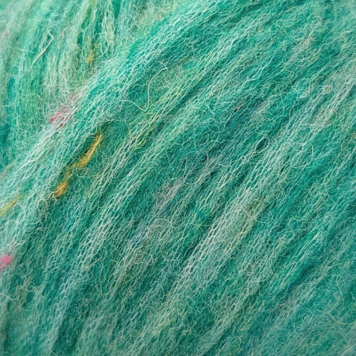 Kit Couture - Blow Yarn