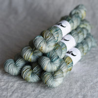 Black Elephant Singles Fingering (A-L)