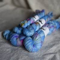 Black Elephant Singles Fingering (A-L)