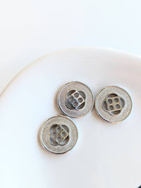 Metal / Metal Look Buttons