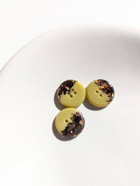 Demi Bougie Buttons