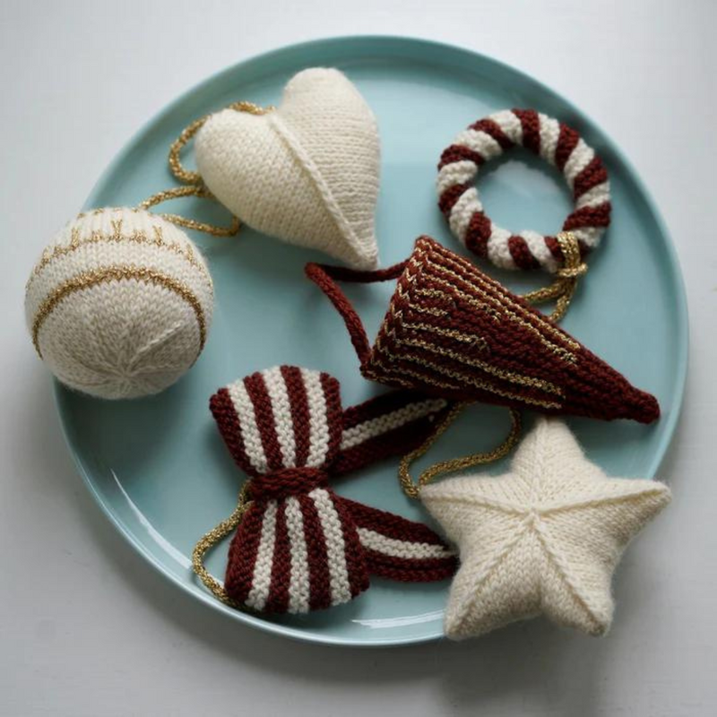 Kit Couture - Karasuk Knit Christmas Ornaments Kit (CLEARANCE)