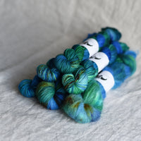 Black Elephant Singles Fingering (A-L)