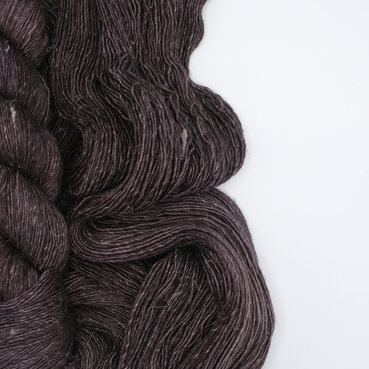 Twisted Willow - Merino Linen Singles Single Ply Canadian Fingering Yarn