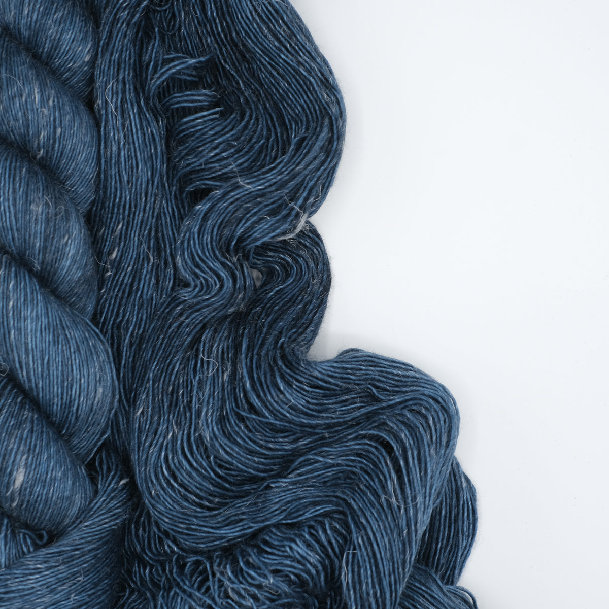 Twisted Willow - Merino Linen Singles Single Ply Canadian Fingering Yarn