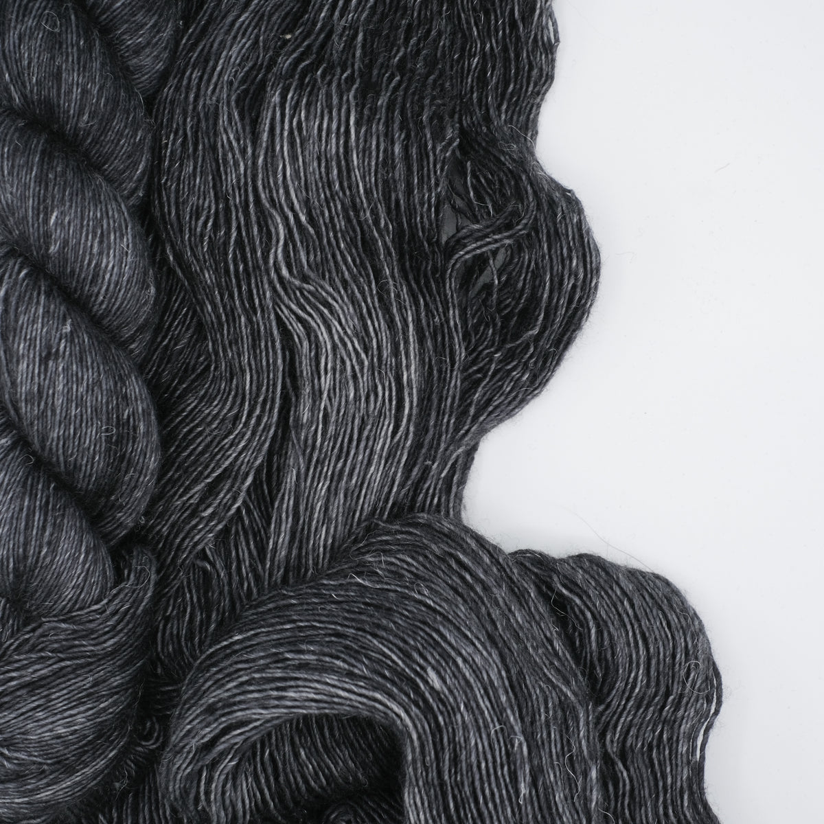 Twisted Willow - Merino Linen Singles Single Ply Canadian Fingering Yarn