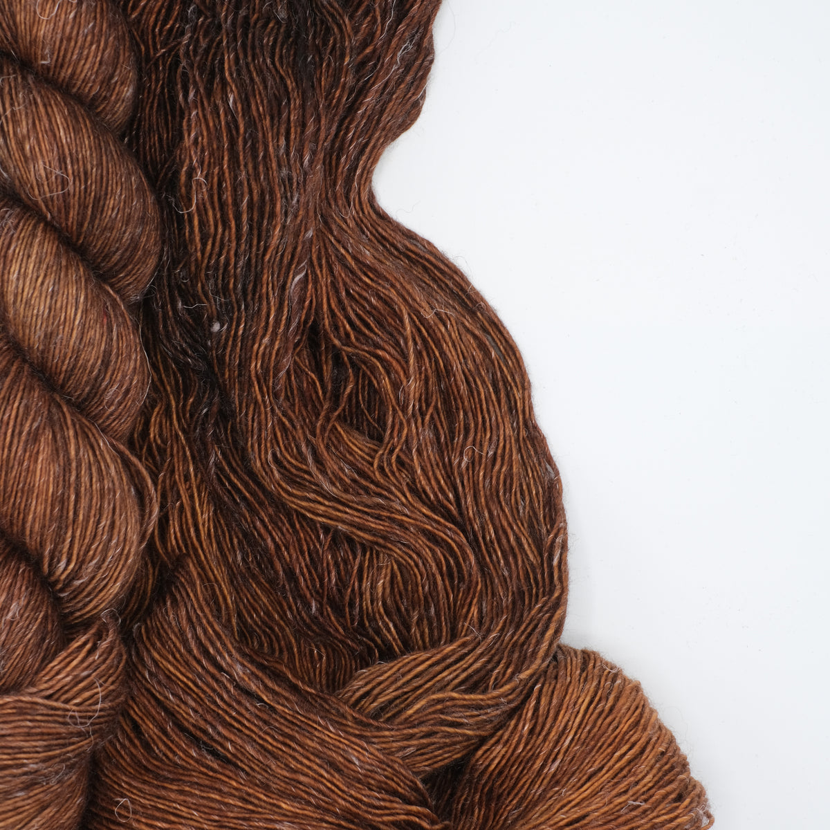 Twisted Willow - Merino Linen Singles Single Ply Canadian Fingering Yarn