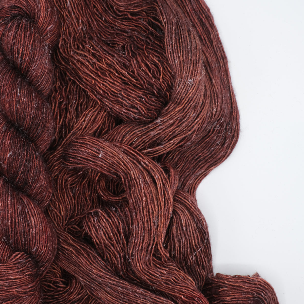 Twisted Willow - Merino Linen Singles Single Ply Canadian Fingering Yarn