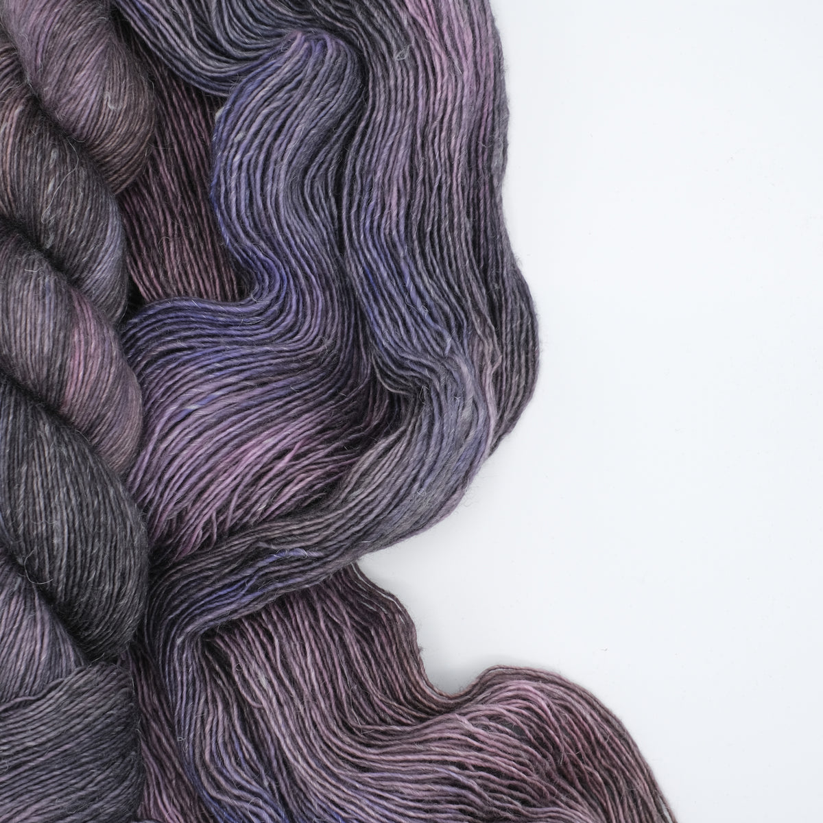 Twisted Willow - Merino Linen Singles Single Ply Canadian Fingering Yarn