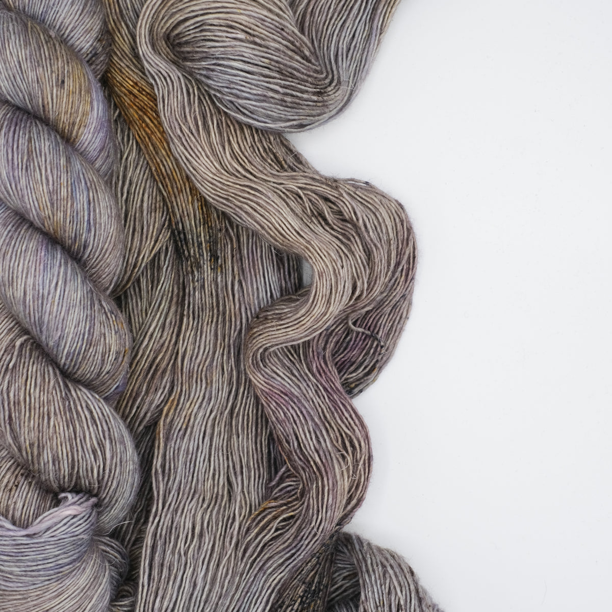 Twisted Willow - Merino Linen Singles Single Ply Canadian Fingering Yarn