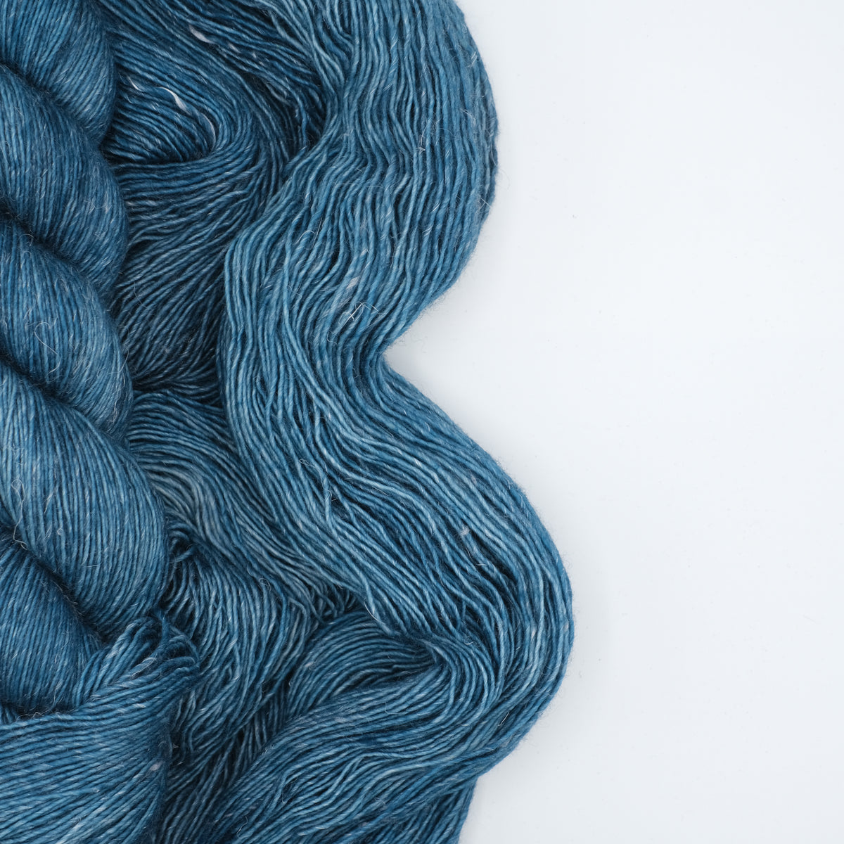 Twisted Willow - Merino Linen Singles Single Ply Canadian Fingering Yarn