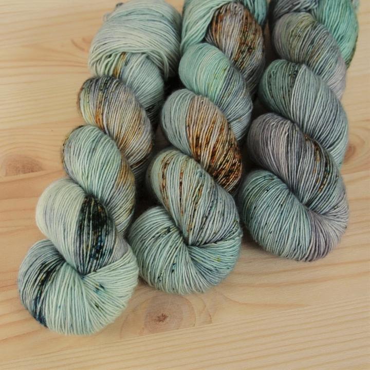 La Bien Aimée - Merino Singles (A-L)