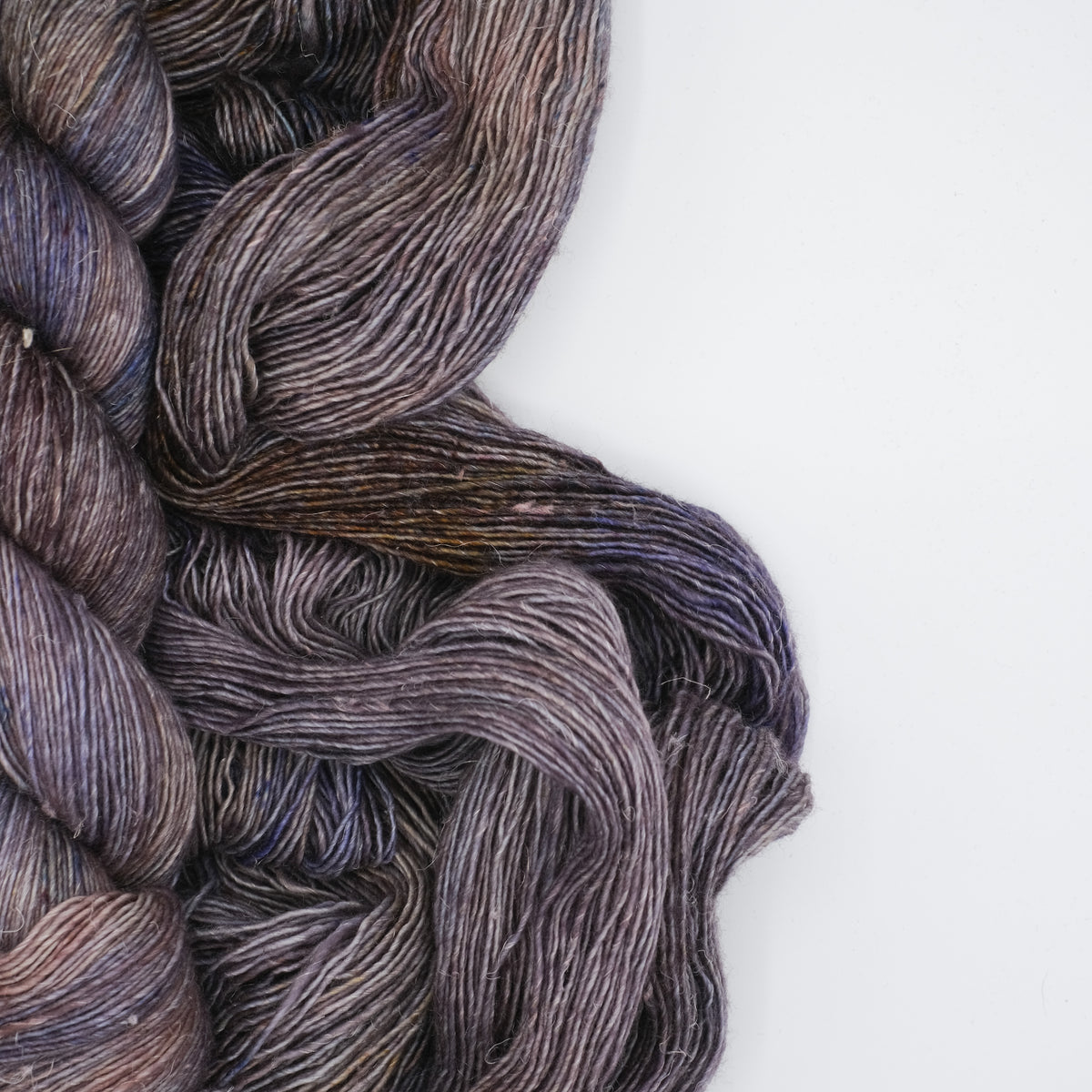 Twisted Willow - Merino Linen Singles Single Ply Canadian Fingering Yarn