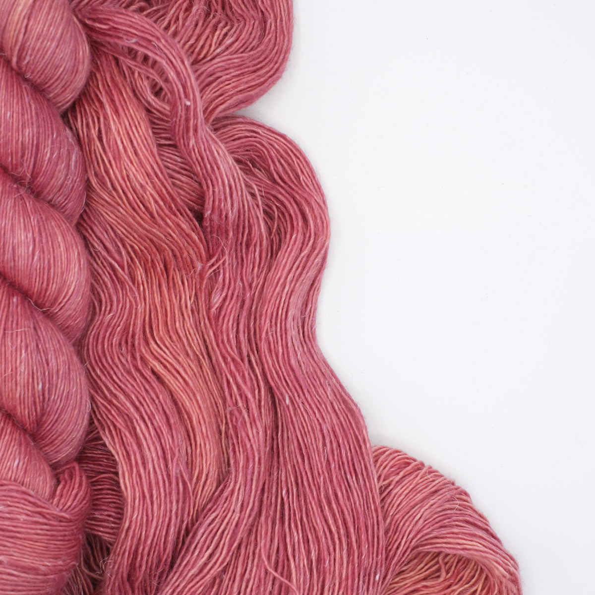 Twisted Willow - Merino Linen Singles Single Ply Canadian Fingering Yarn