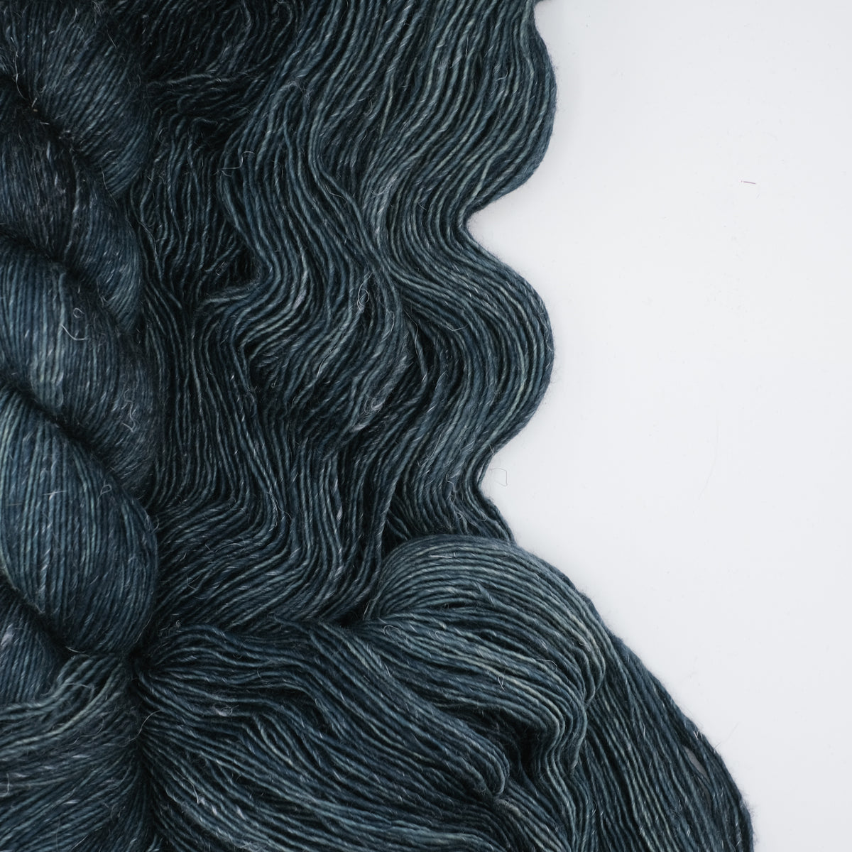 Twisted Willow - Merino Linen Singles Single Ply Canadian Fingering Yarn