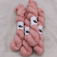 Black Elephant Singles Fingering (M-Z)