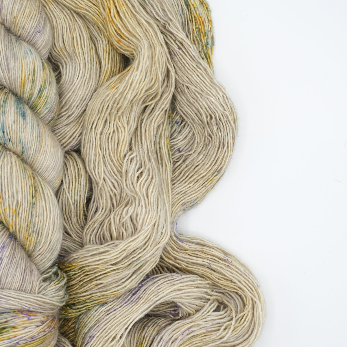 Twisted Willow - Merino Linen Singles Single Ply Canadian Fingering Yarn