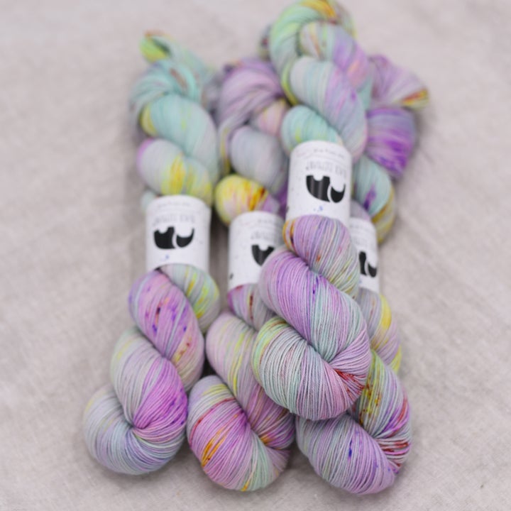 Black Elephant Singles Fingering (M-Z)