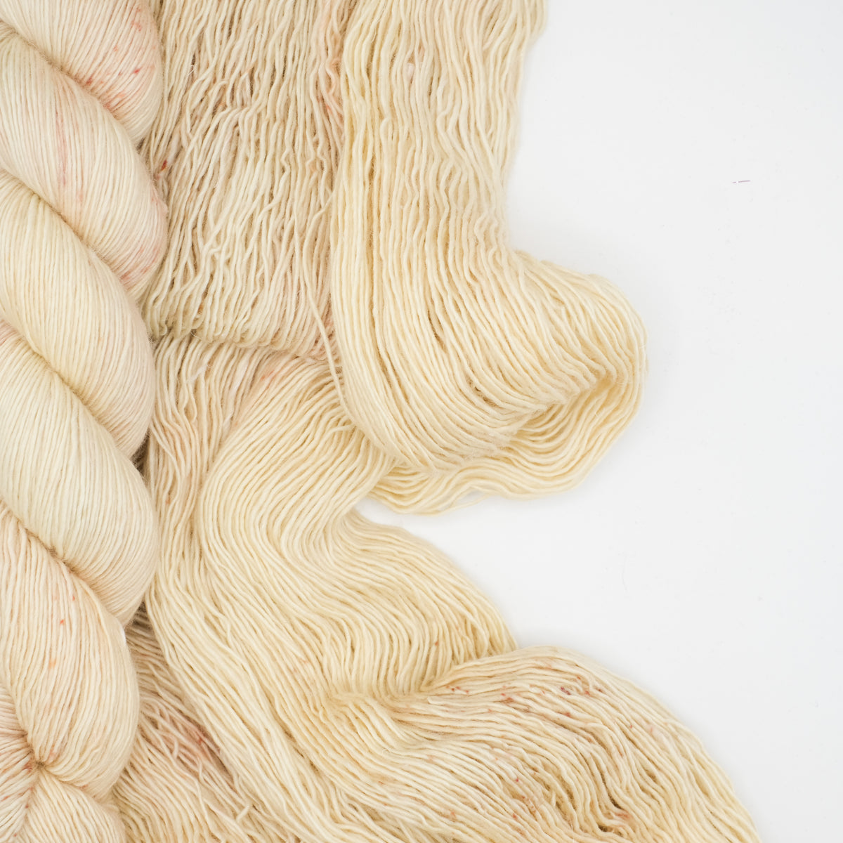 Twisted Willow - Merino Linen Singles Single Ply Canadian Fingering Yarn