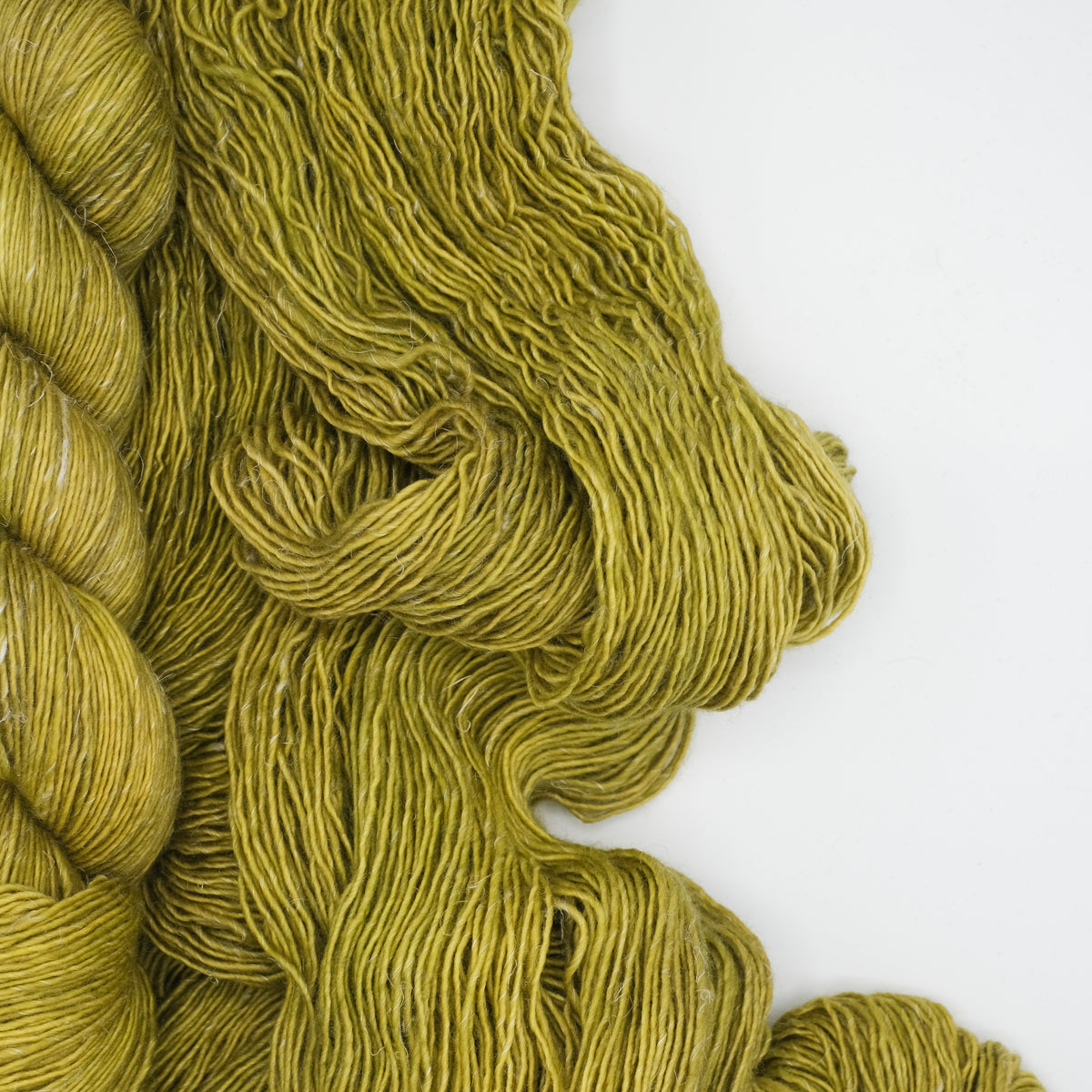 Twisted Willow - Merino Linen Singles Single Ply Canadian Fingering Yarn