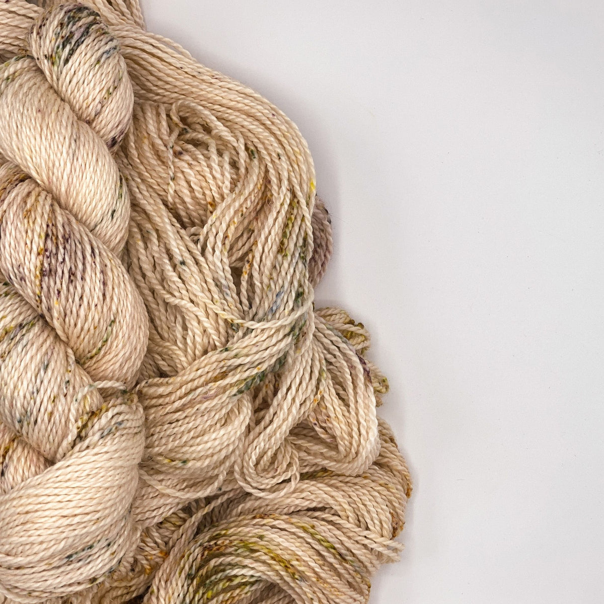 Twisted Willow - Merino Linen Singles Single Ply Canadian Fingering Yarn