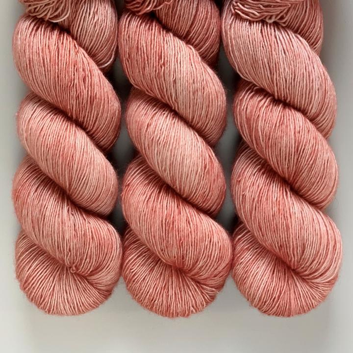 La Bien Aimée - Merino Singles (A-L)