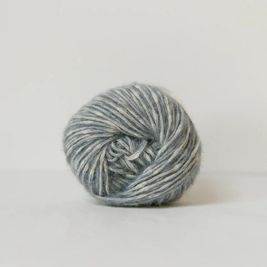 biches & bûches - le coton & alpaca medium grey (blue)