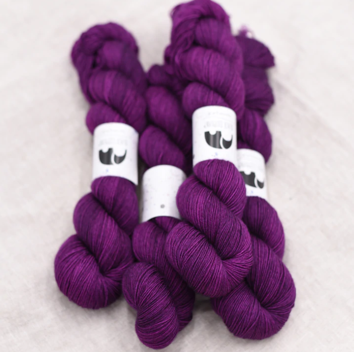 Black Elephant Singles Fingering (M-Z)