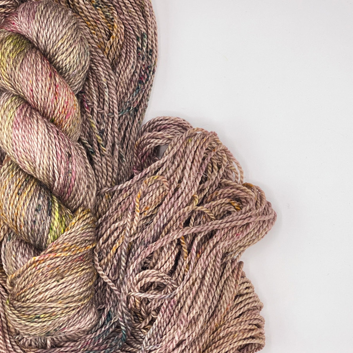 Twisted Willow - Merino Linen Singles Single Ply Canadian Fingering Yarn