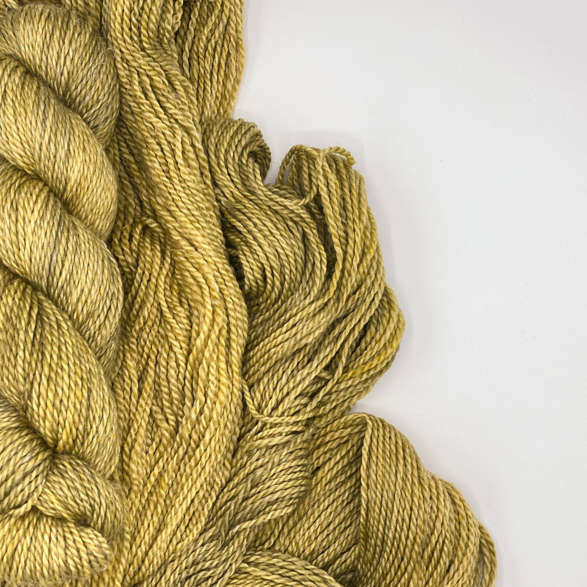 Twisted Willow - Merino Linen Singles Single Ply Canadian Fingering Yarn