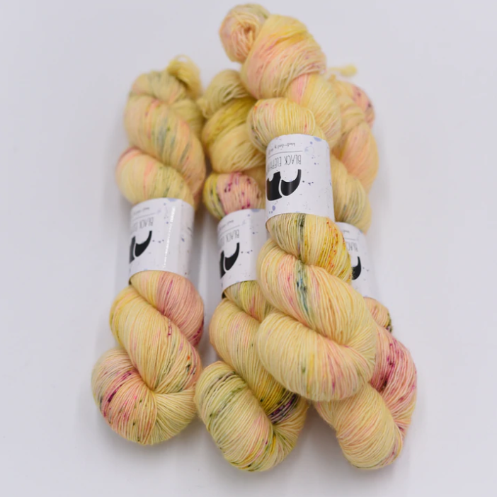 Black Elephant Singles Fingering (M-Z)