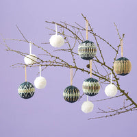 Kit Couture - Baggen Knit Christmas Balls Kit (CLEARANCE)