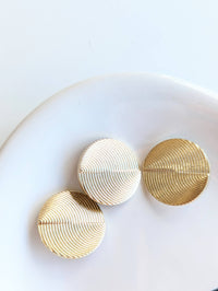 Metal / Metal Look Buttons
