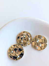 Metal / Metal Look Buttons