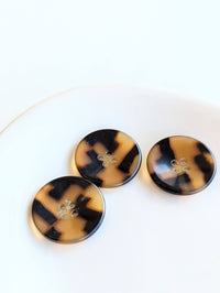 Plastic Buttons