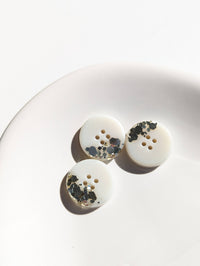 Demi Bougie Buttons
