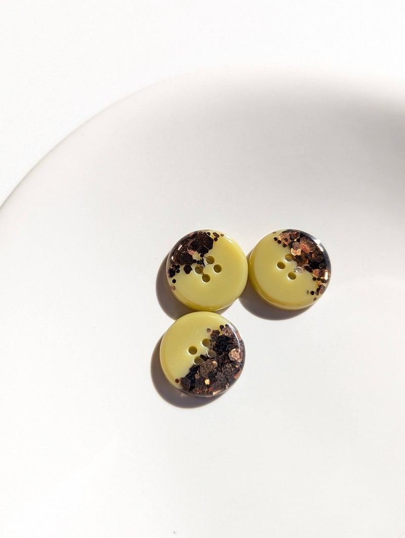 Demi Bougie Buttons