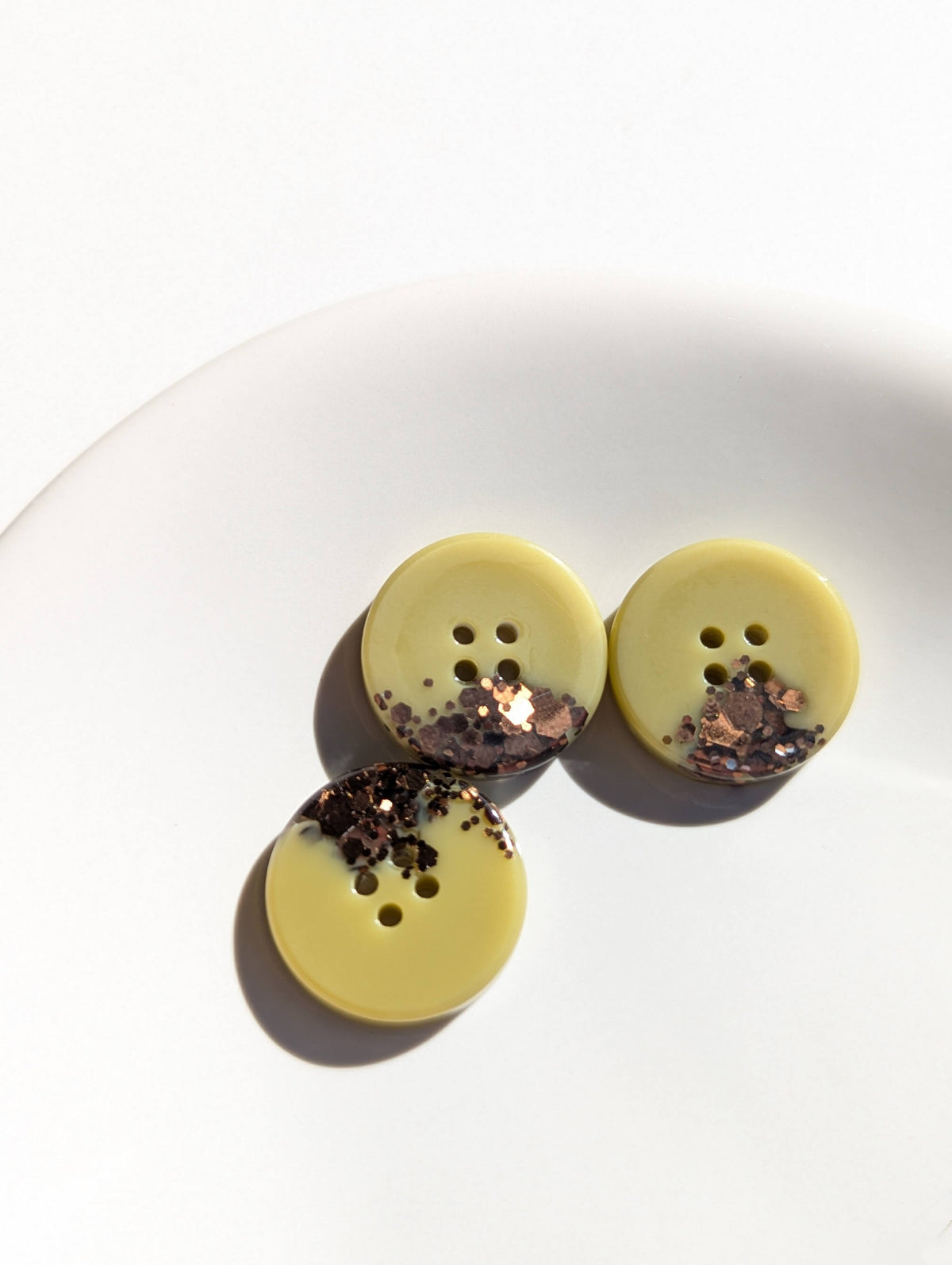 Demi Bougie Buttons