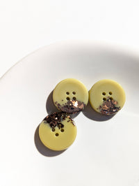 Demi Bougie Buttons