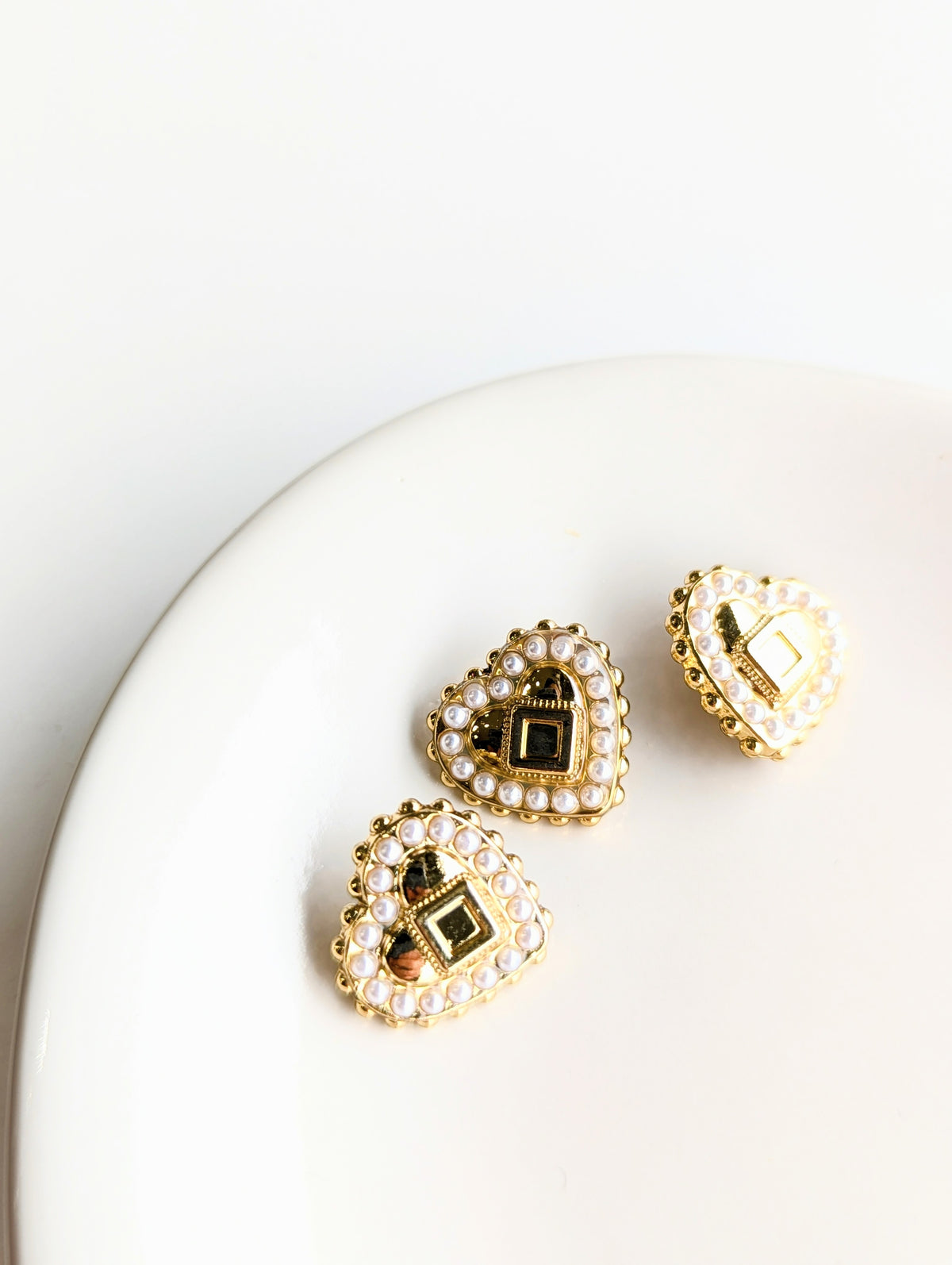 Glam Buttons