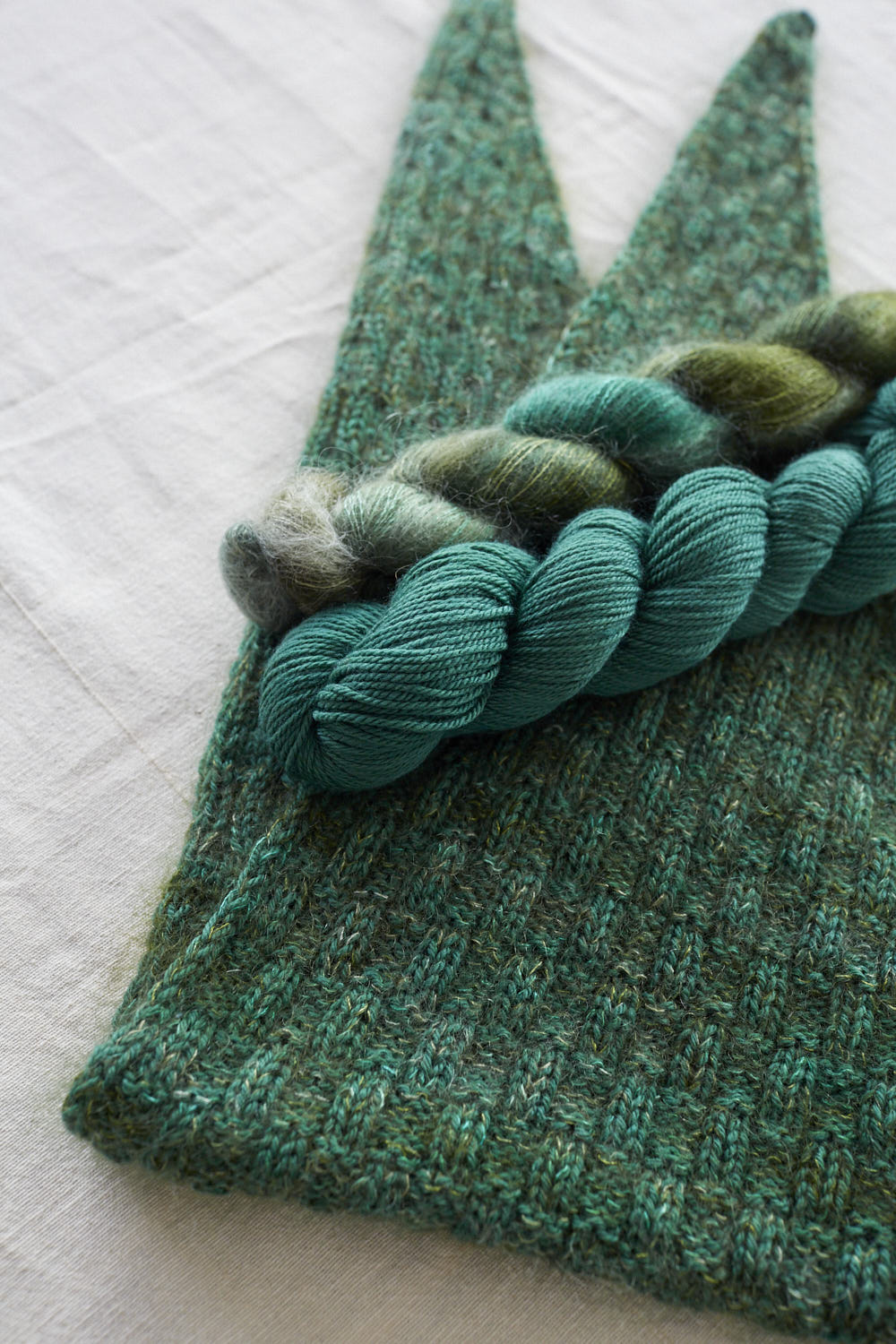 Urth Yarns - Patina Scarf Kit