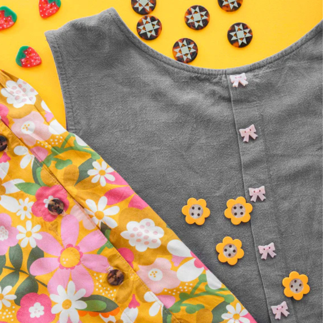 Sarah Hearts Buttons