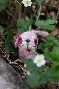 Tiny Friends: A Guide to Mosaic Embroidery