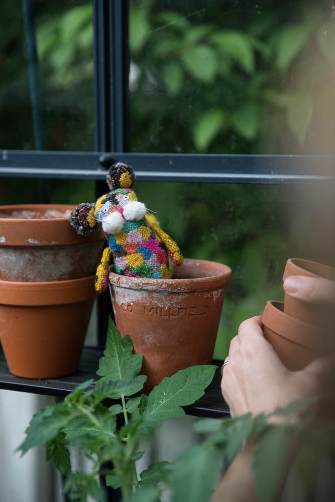 Tiny Friends: A Guide to Mosaic Embroidery