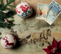 65 New Christmas Balls to Knit by Arne & Carlos