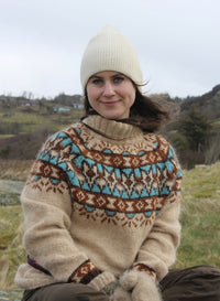 Wilderness Knits for The Great Outdoors by Linka Nuemann