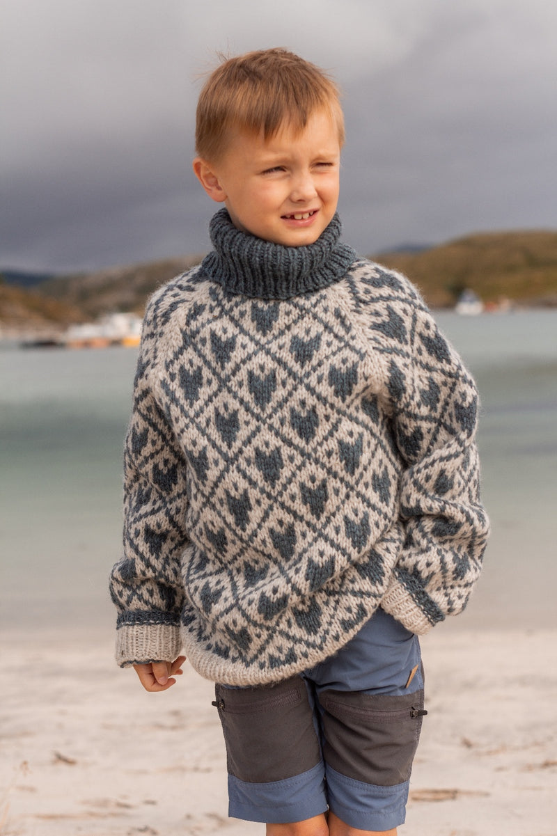 Wilderness Knits for The Great Outdoors by Linka Nuemann