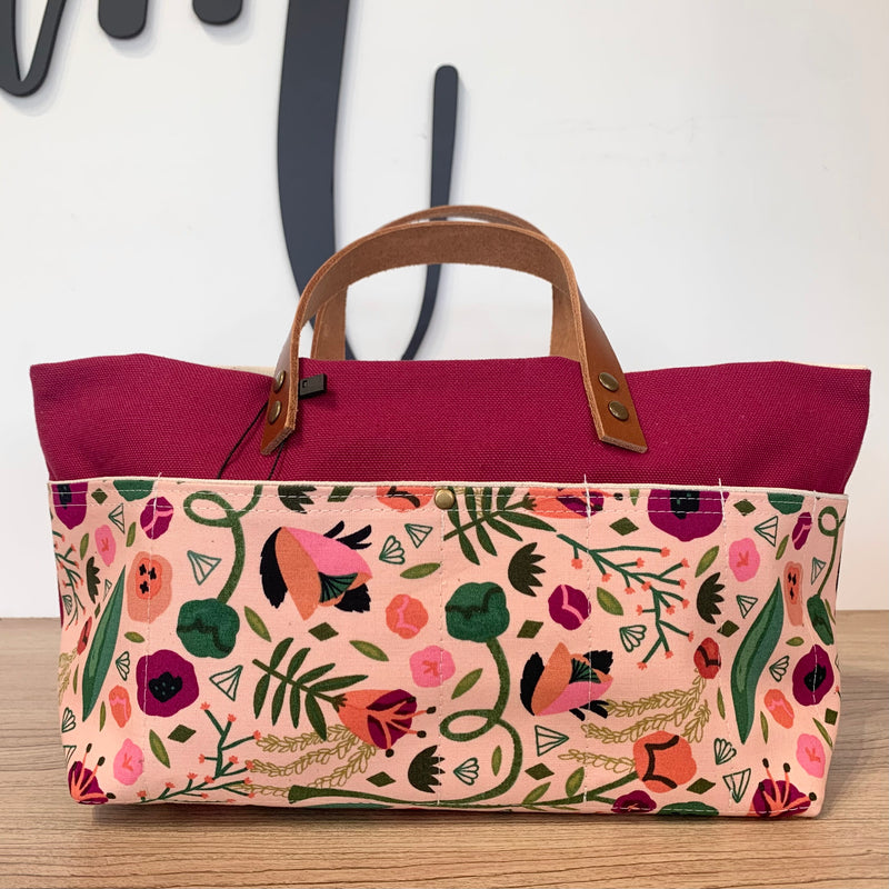 Pearadise Island - Mini Basket