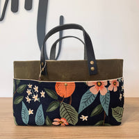 Pearadise Island - Mini Basket
