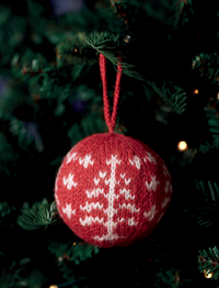 65 New Christmas Balls to Knit by Arne & Carlos